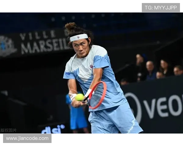 新星张之臻勇夺ATP250赛冠军 强势回归展示中国网球新希望 新星张之臻勇夺ATP250赛冠军 强势回归展示中国网球新希望