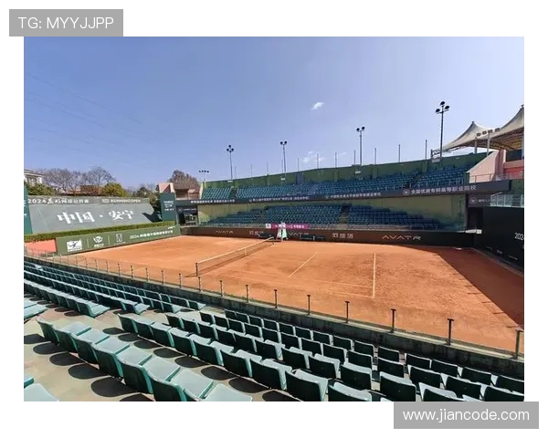 网球红土场的特点与挑战分析及其对比赛策略的影响 网球红土场的特点与挑战分析及其对比赛策略的影响