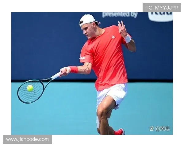 网球赛季精彩回顾 新星崛起 老将拼搏让赛事更具看点 网球赛季精彩回顾 新星崛起 老将拼搏让赛事更具看点