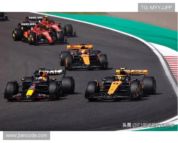 F1赛季精彩回顾：红牛稳居冠军宝座 赛道竞争愈加激烈