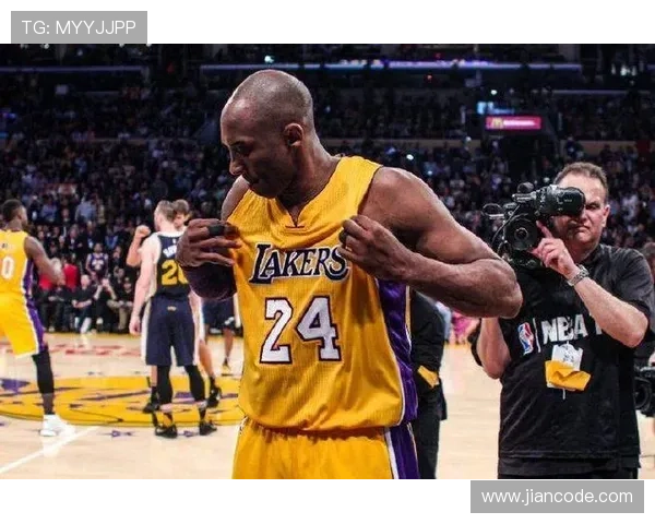 NBA新赛季焦点之战激烈上演引发全球球迷热议与无限期待潮涌起