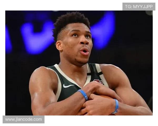 字母哥受伤致雄鹿动荡，詹姆斯上双王朝纪录终结引发联盟震动